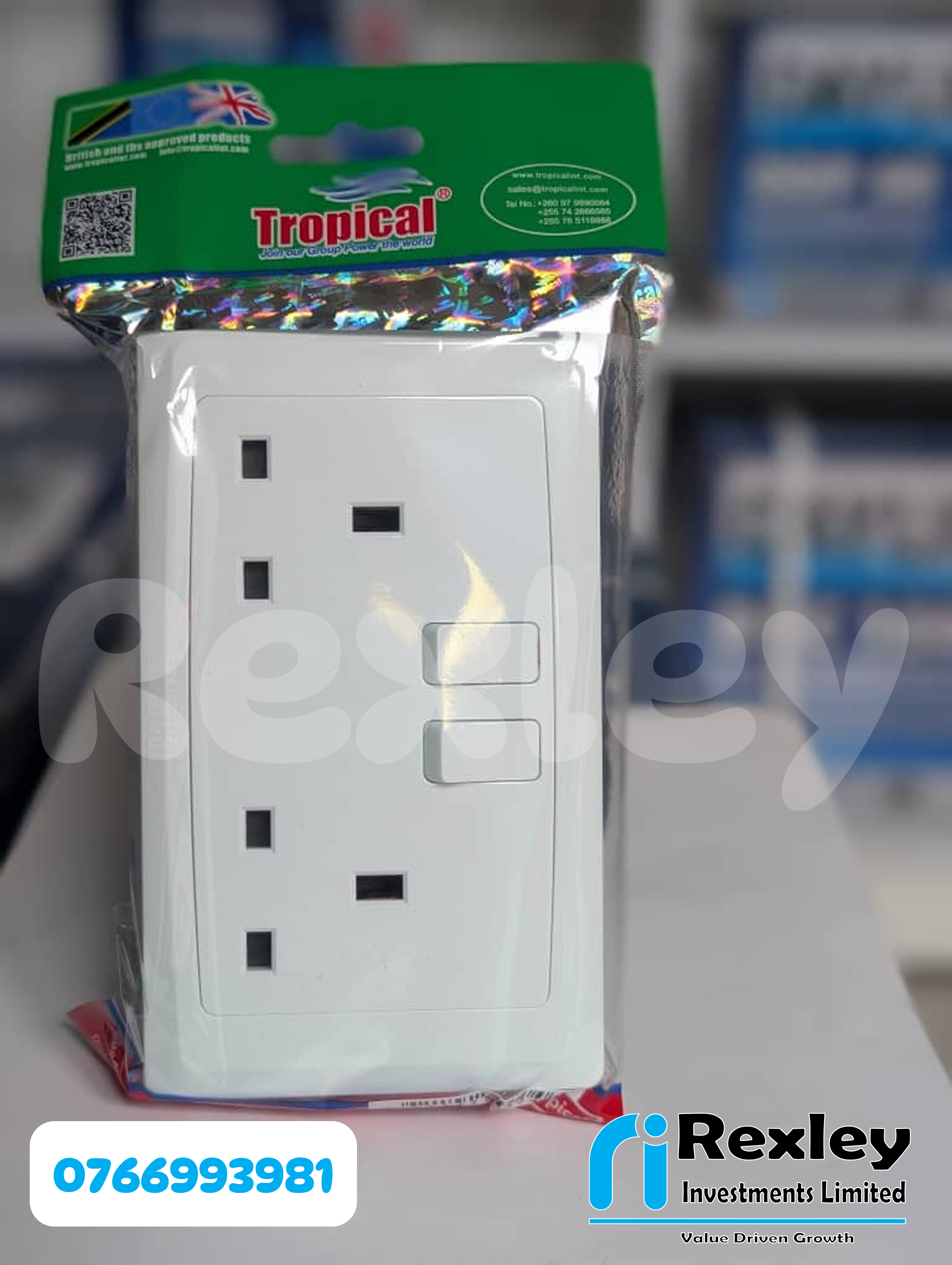 Tropical double socket